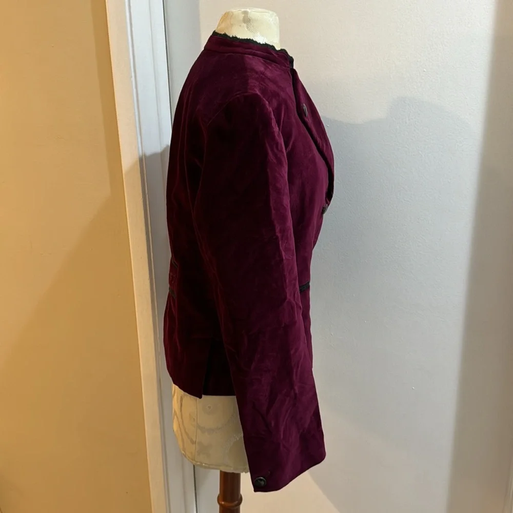 Robert Graham Velvet Deep Wine Purple Cropped Lined Pockets Button Up Jacket 4